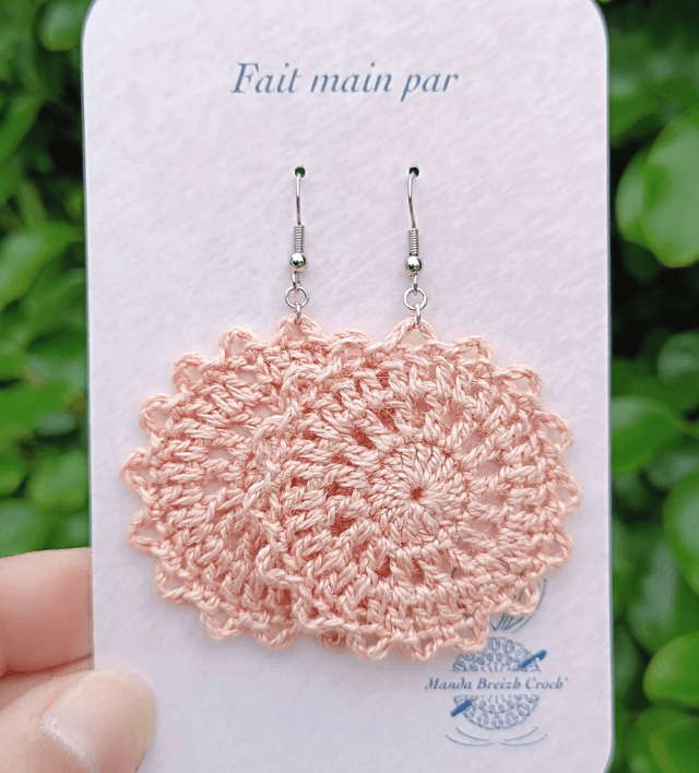 Boucles d’oreilles DOLLY en Micro-crochet - Rose Thé 