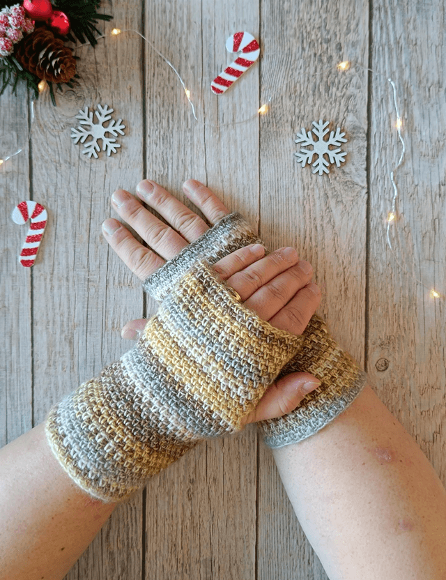 Mitaines Femme ORNELLA au Crochet - Fait Main - Sauge