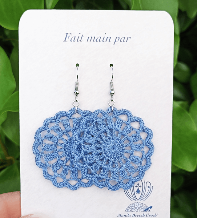 Boucles d’oreilles MANDY en Micro-Crochet - Bleuet