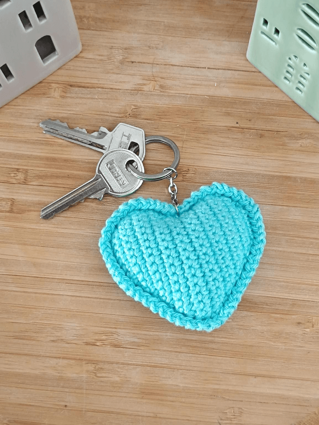 Porte-clés LOVE en crochet - Cyan