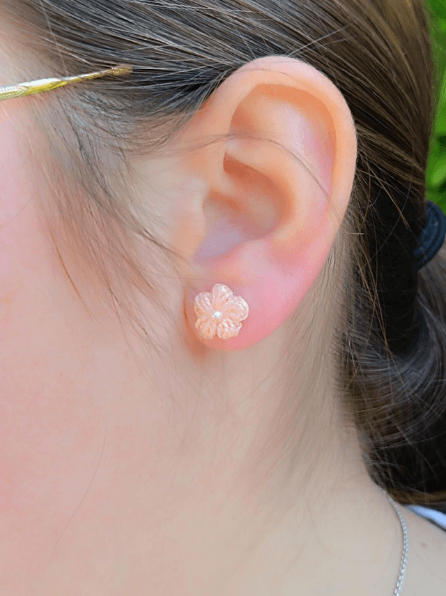 Puces d&#039;oreilles SYDNEY en Micro-Crochet - Fait Main - Rose des Sables